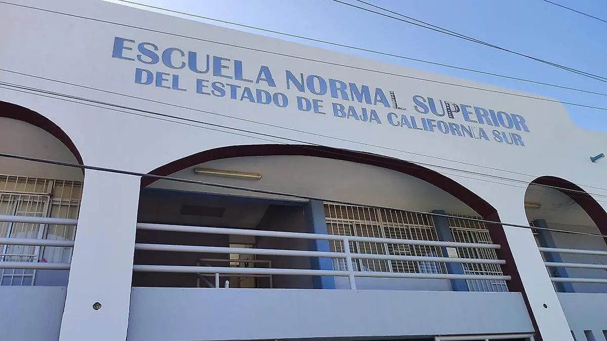 Escuela normal superior BCS